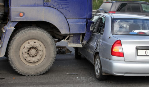 5 Social Media Tips for Truck Accident Victims